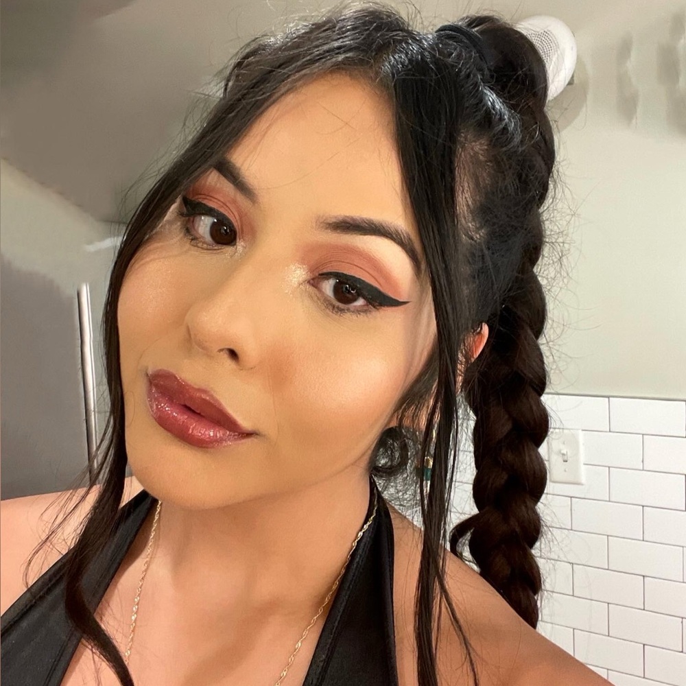 Meet your Posher, Denisse